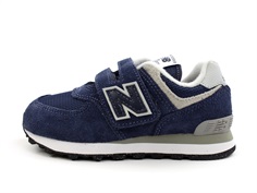 New Balance navy/white 574 sneaker